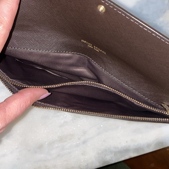 Henri Bendel West 57th Travel Organizer Pouch - Picture 3 of 3